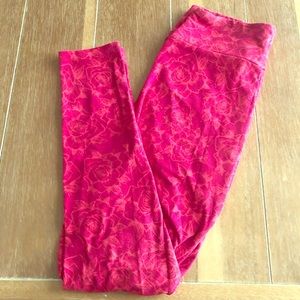 LuLaRoe Leggings! Rose pattern